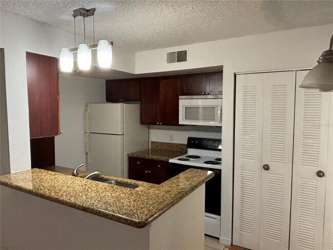 Foto del edificio - 5152 Conroy Rd