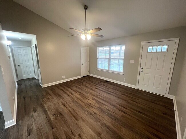 Foto del edificio - 3409 Dailey Rd