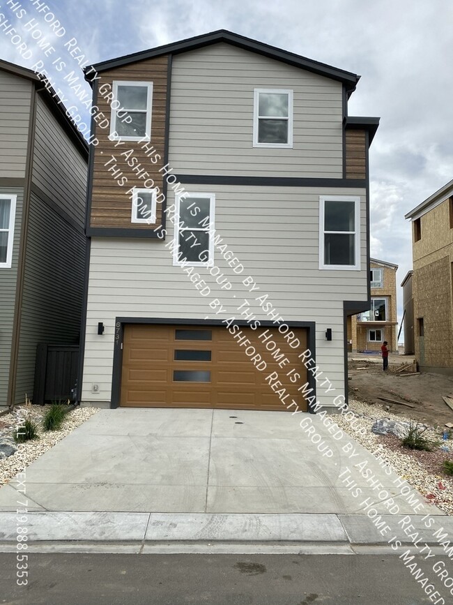 Foto del edificio - 6731 Lily Mountain Ln