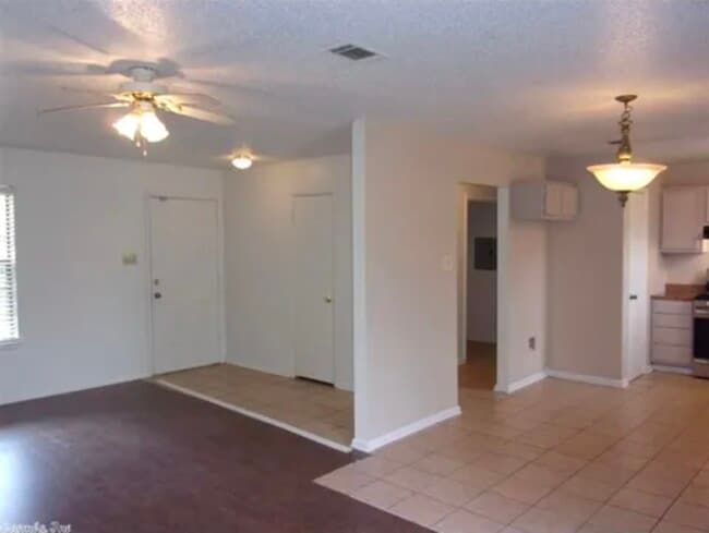 Building Photo - 1722 W 44th St