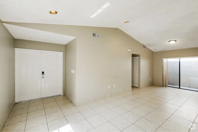 Building Photo - 2615 Biscayne Blvd