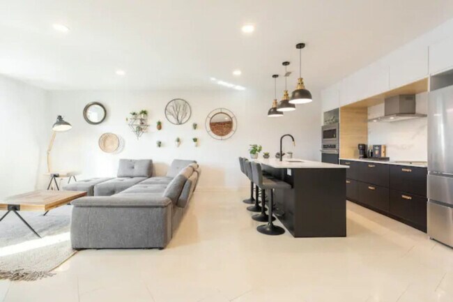 Photo du bâtiment - 4107 A Rue Saint-Denis-SI ID1061563P