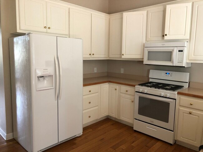 Kitchen 1 - 91 Deerwood Ln