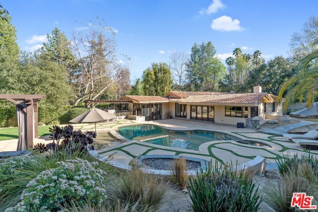 Foto principal - 5275 Round Meadow Rd