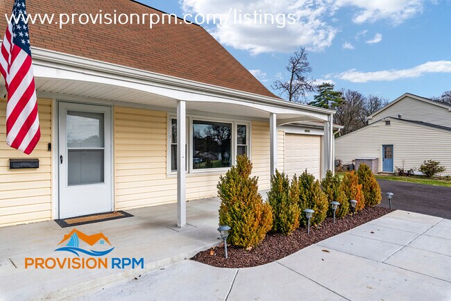 Building Photo - 12112 Forge Ln