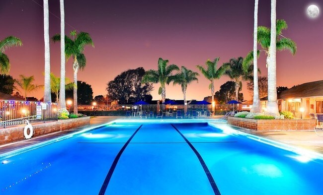 Foto del edificio - 8605 Solano Cir