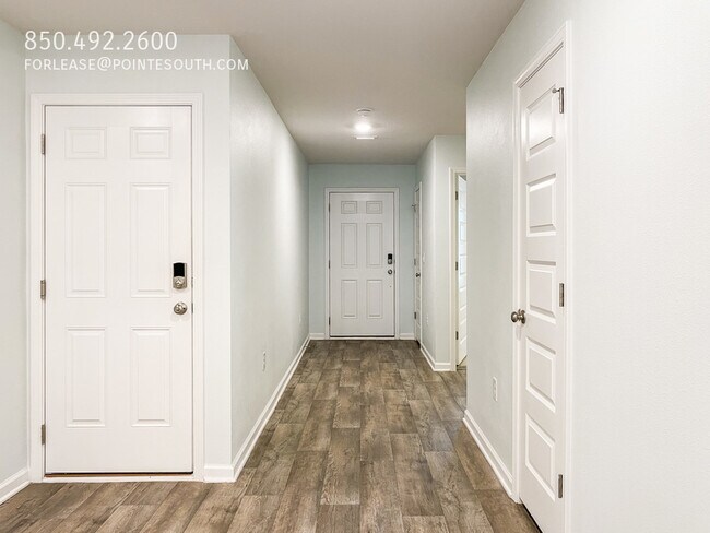 Building Photo - 5590 Guinevere Ln