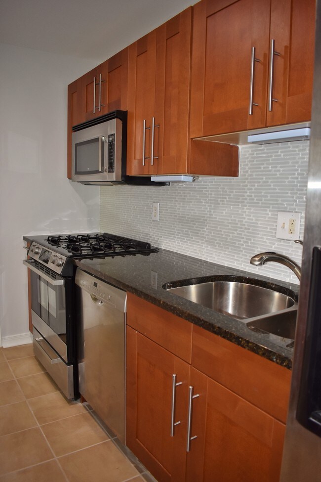 Foto del edificio - 12213 Braxfield Ct