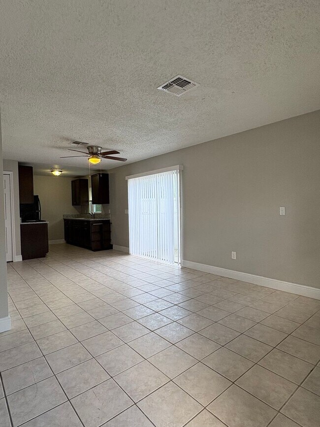 Photo - IPM-2617 Mohawk Ave Apartment