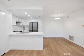 Building Photo - 2800 Keller Dr