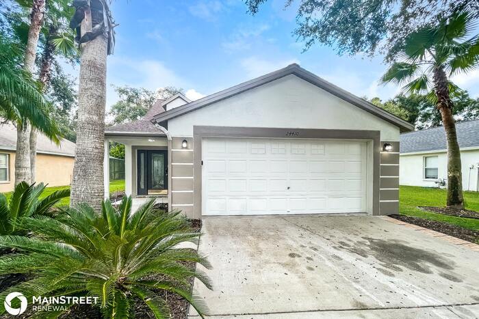 Primary Photo - 24410 CROSSCUT RD, LUTZ, FL 33559