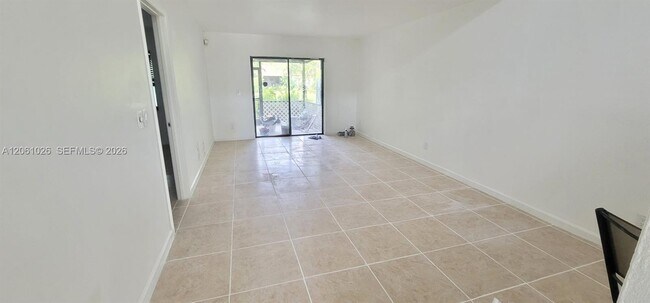 Foto del edificio - 6948 SW 36th Ct