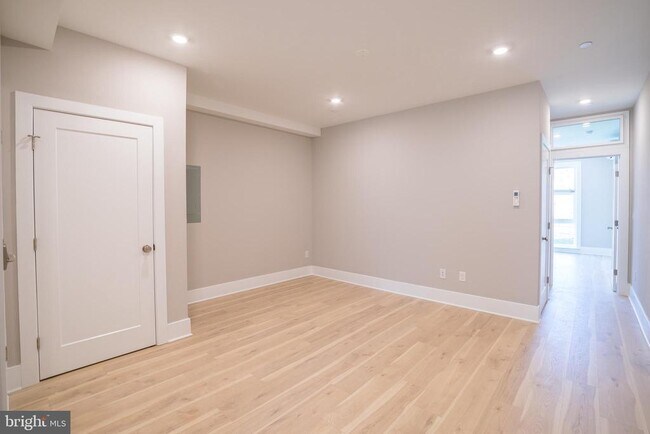 Foto del edificio - 720 N Preston St