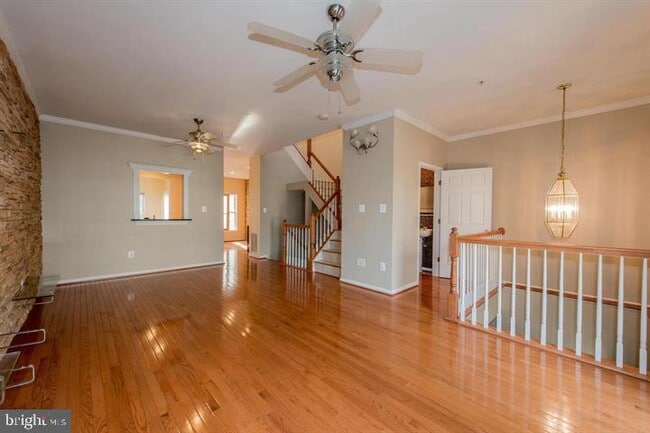 Foto del edificio - 8823 Montjoy Pl