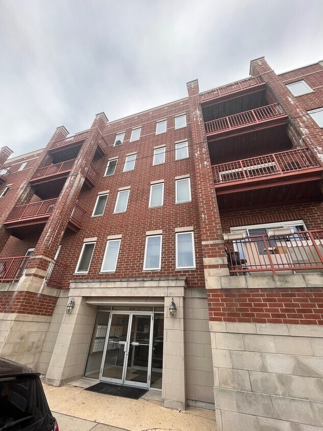 6238 W 26th St Unit 504, Berwyn, IL 60402 Condo for Rent in Berwyn
