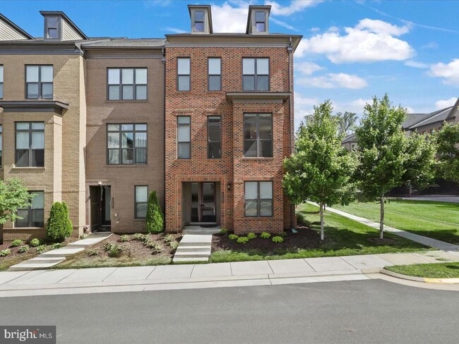 Building Photo - 12293 Sessile Commons