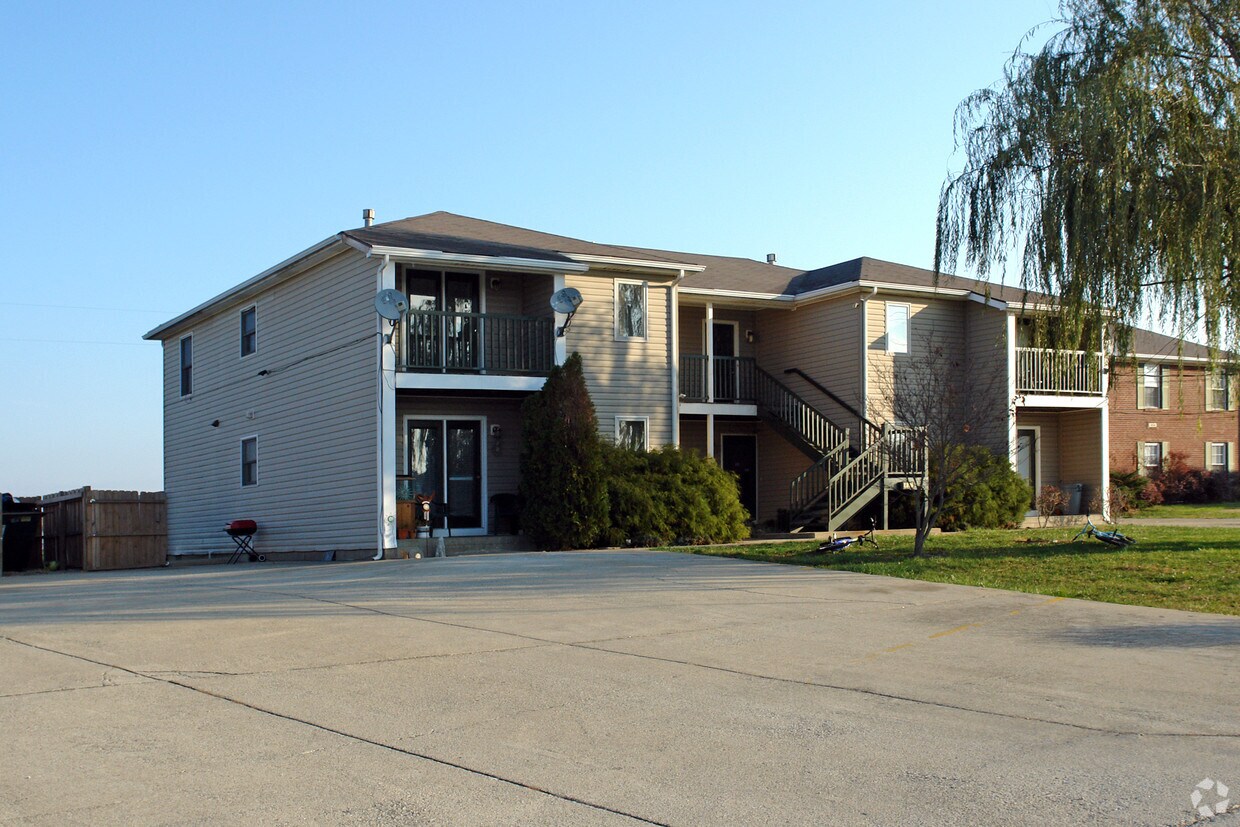 430460 Joy Ave, Mount Washington, KY 40047 Apartments in Mount