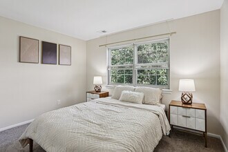 Building Photo - The Village of Pennbrook Apartments