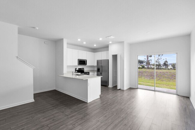 Building Photo - 4915 SW 81st Lp