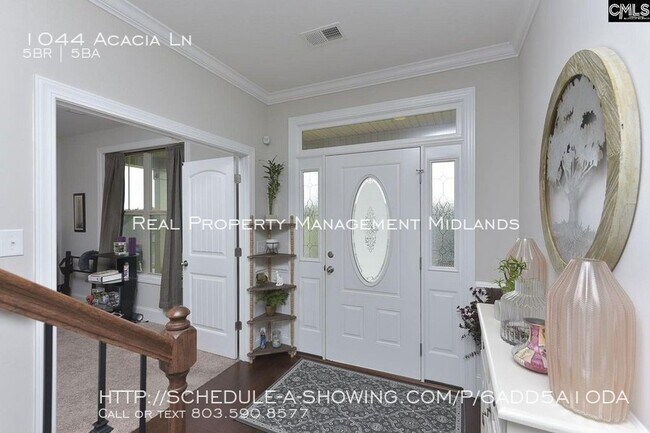 Foto del edificio - 1044 Acacia Ln