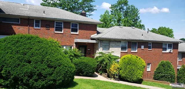 Primary Photo - 342 Northwood Way