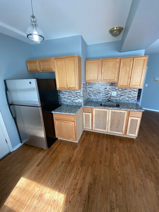Building Photo - 4107 W Iowa St