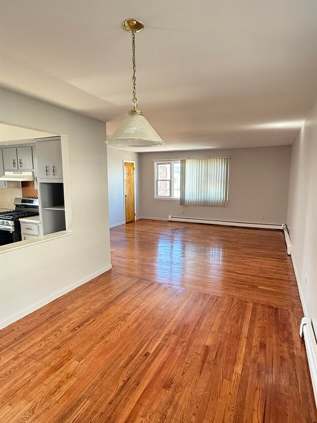 Foto principal - 37 W 12th St