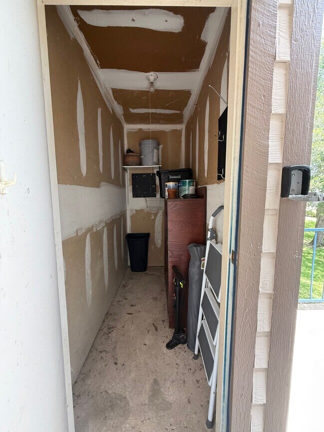 Foto del edificio - 7112 N Holiday Dr
