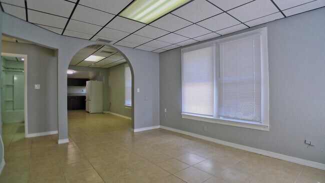 Foto del edificio - 3712 FL-580
