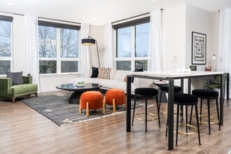 Building Photo - Eastline Central