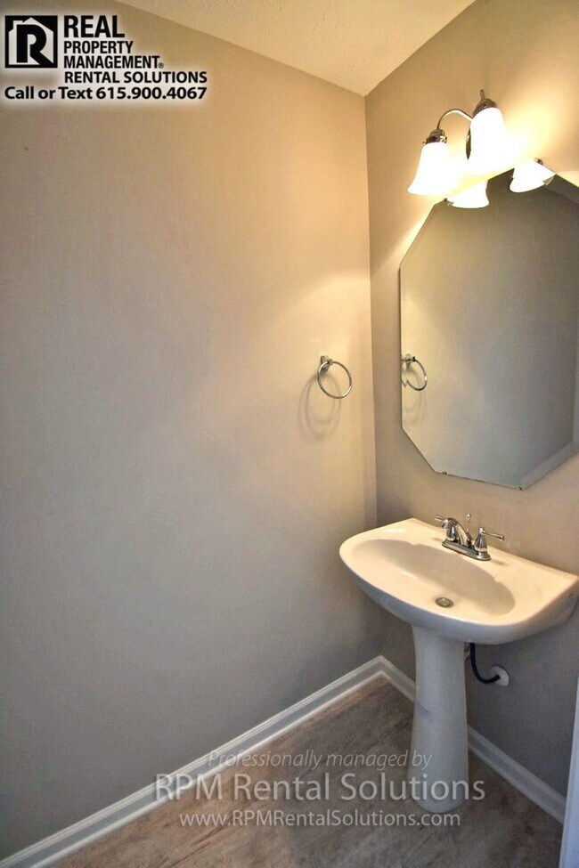 Foto del edificio - 2BR/2.5BA fantastic Mboro townhome! With a...