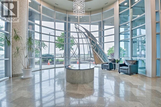 Building Photo - 1225 Riverside Dr W
