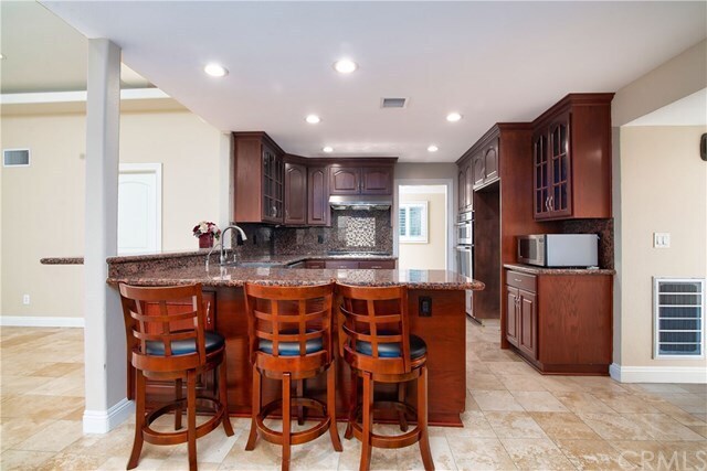 Building Photo - 5001 Cartagena Cir