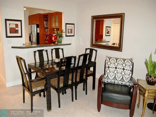 Foto del edificio - 575 Oaks Ln