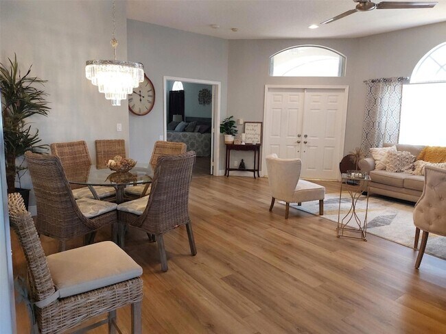 Building Photo - 6183 Bear Creek Ct