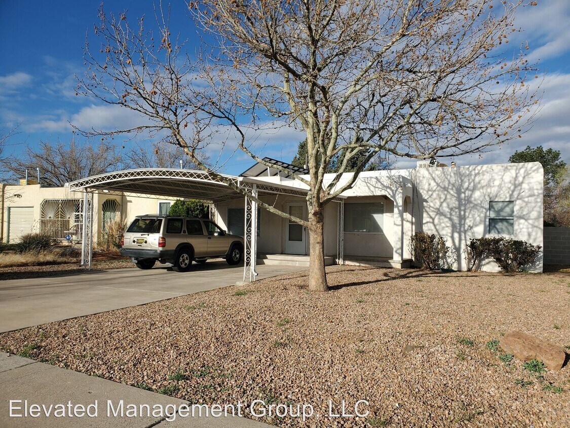 Foto principal - 307 Manzano St NE