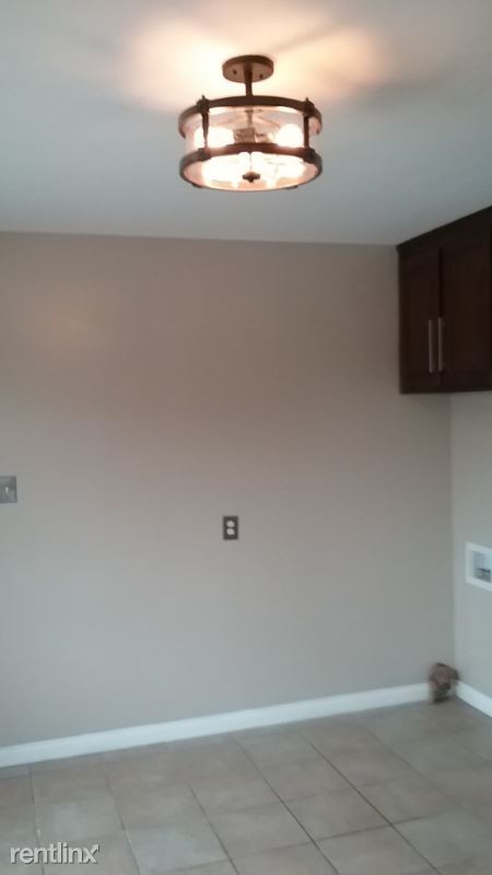 Foto del edificio - 2 br, 1 bath Apartment - 1926 W Imperial Hwy