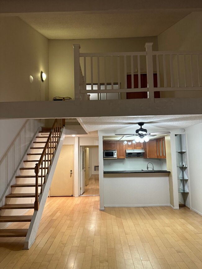 Foto del edificio - 7890 E Spring St