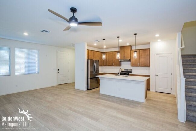 Foto del edificio - Newly built 3Bdm 2.5Ba Townhome in Summerlin!