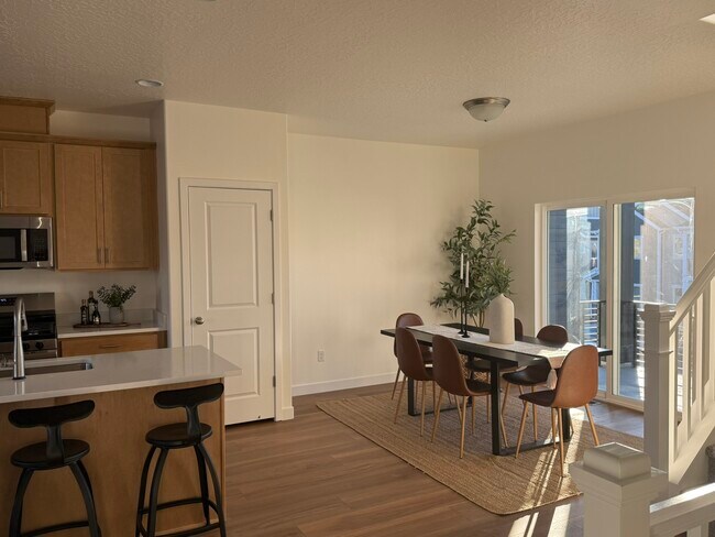 Building Photo - 515 S 800 W