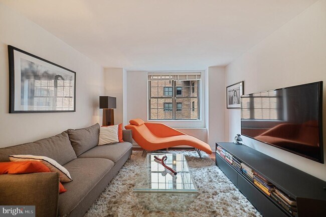Foto del edificio - 219 S 18th St