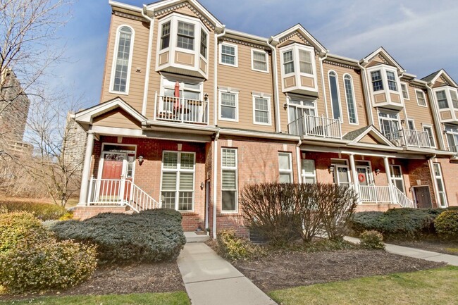 Building Photo - 314 Midland Ct