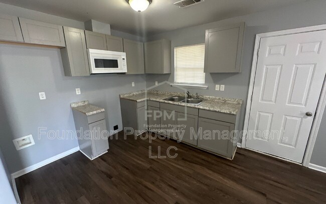 Building Photo - 6425 Patmore Rd
