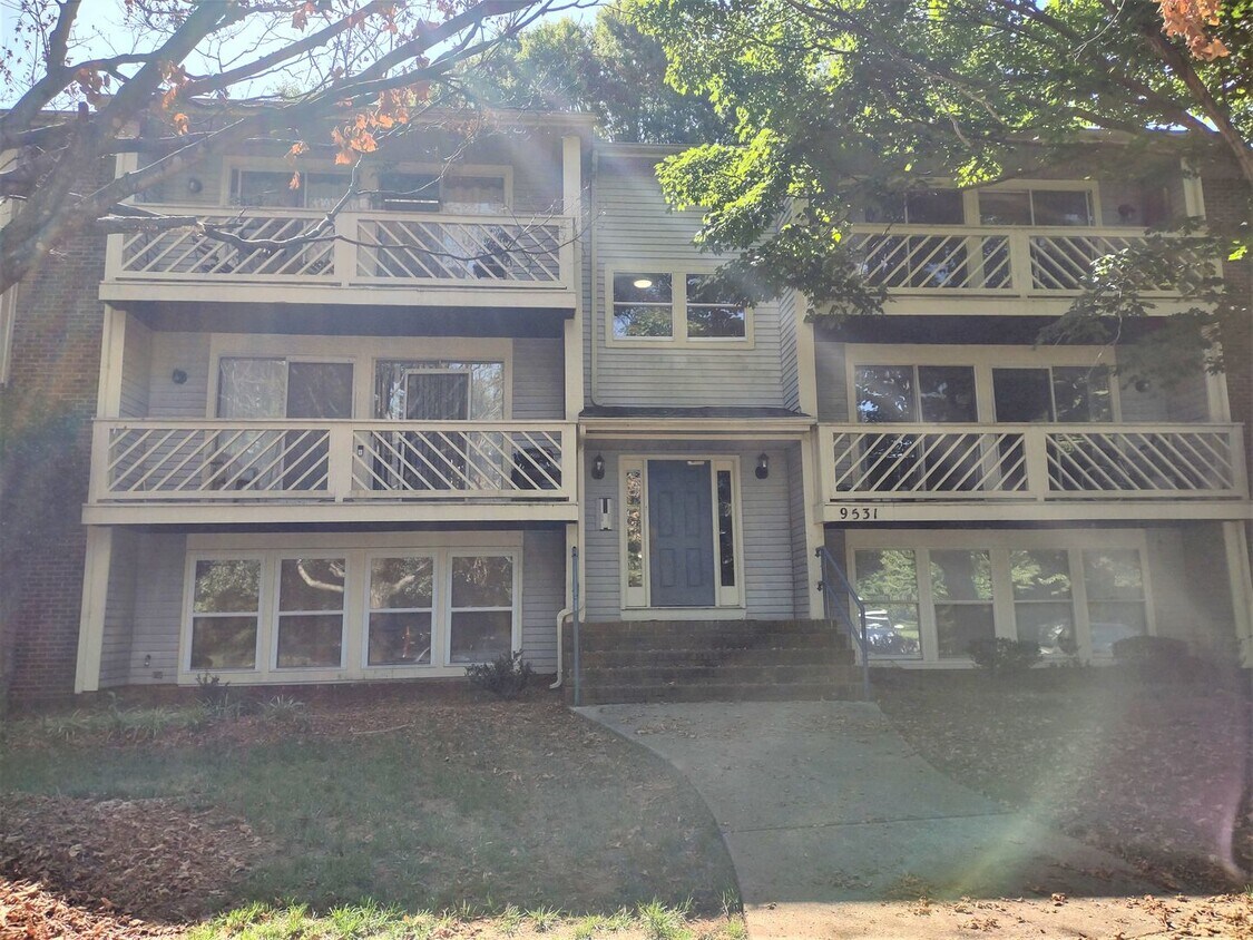 Primary Photo - Move in ready condo in the UNCC area!