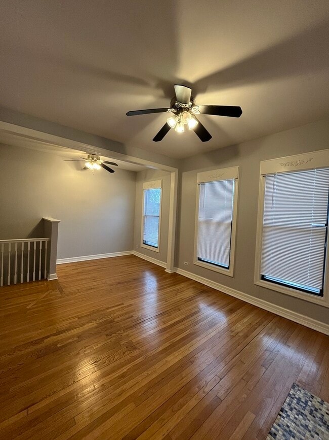 Foto del edificio - 2437 W Lexington St