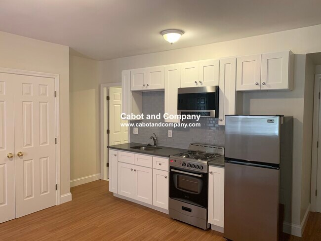 Foto del edificio - 614 Massachusetts Ave