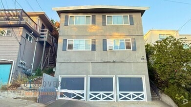 Building Photo - 1130 Wellington St
