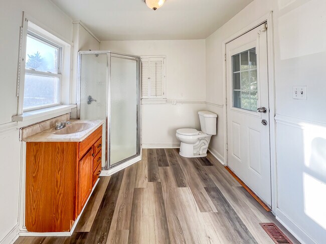 Foto del edificio - 2101 Gordon St