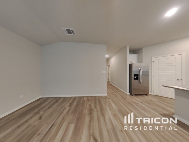 Foto del edificio - 13508 Paxton Blvd