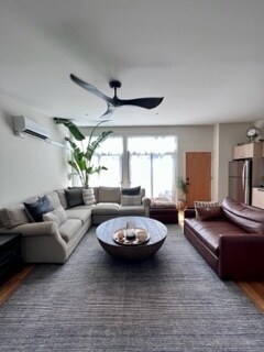 Foto del edificio - 3801 W Fullerton Ave